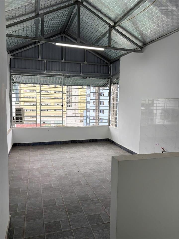 Bán nhà riêng pháo đài láng  đống đa  dt 31m2  6 tầng thang máy  full nội thất  có sân để xe