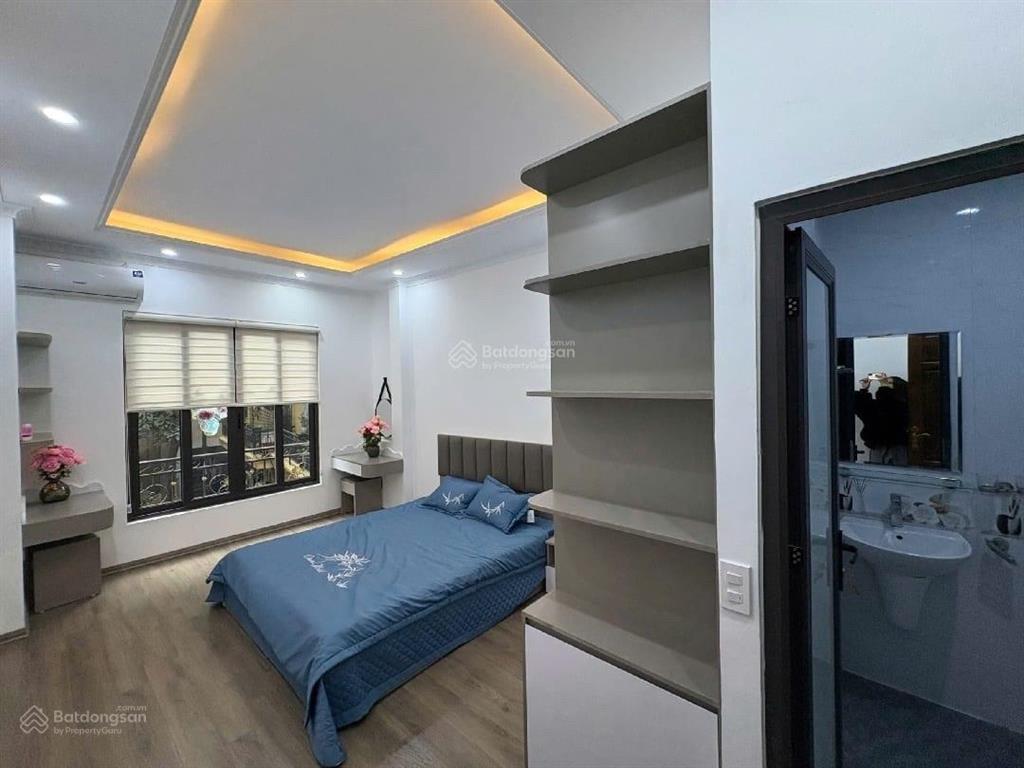 Bán nhà riêng pháo đài láng  đống đa  dt 31m2  6 tầng thang máy  full nội thất  có sân để xe
