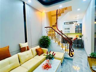 Bán nhà riêng ngọc khánh ba đình  34m2  4 tầng  2 mặt thoáng  full nội thất  giá 9.x tỷ