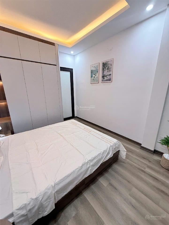 Bán nhà hoàng hoa thám  5 tầng ở ngay  ngõ đẹp  gần ô tô  nhỉnh 7 tỷ
