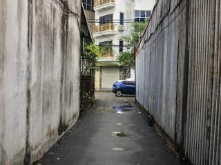 Chính chủ bán đất xa la  dt 30.2m2  mt 5.6m  ô tô vào nhà  cách phố 1 nhà  nhỉnh 7 tỷ