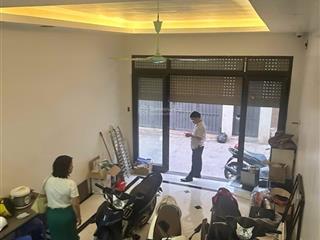 Bán nhà la nội hà đông  33.5m2  5 tầng  mt 4m  ô tô tránh  kinh doanh  9.x tỷ