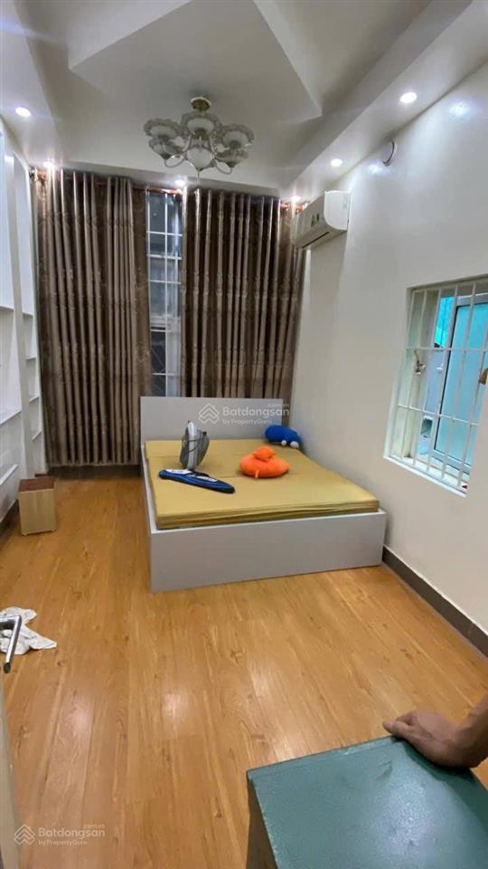 Bán nhà cự lộc, thanh xuân, dt 26m, 4 tầng, mt 2.8m, sát phố, lô góc, chỉ nhỉnh 5 tỷ