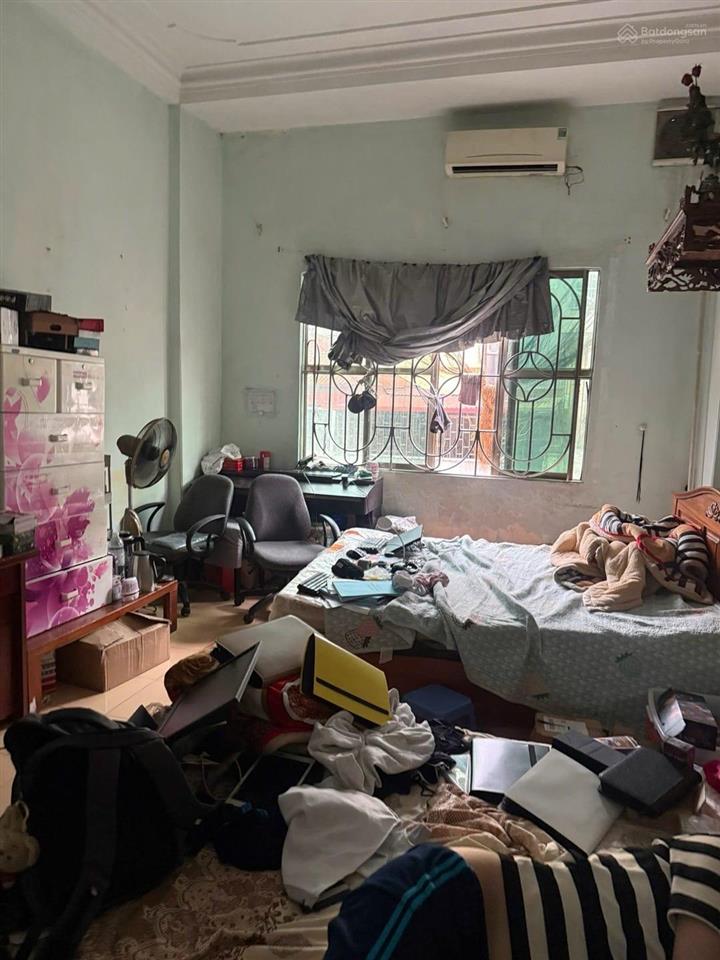Bán nhà trương định, hai bà trưng, dt 33m, 4 tầng, mt 4m, 30m ra phố, 10p ra hồ gươm, chỉ 7.x tỷ