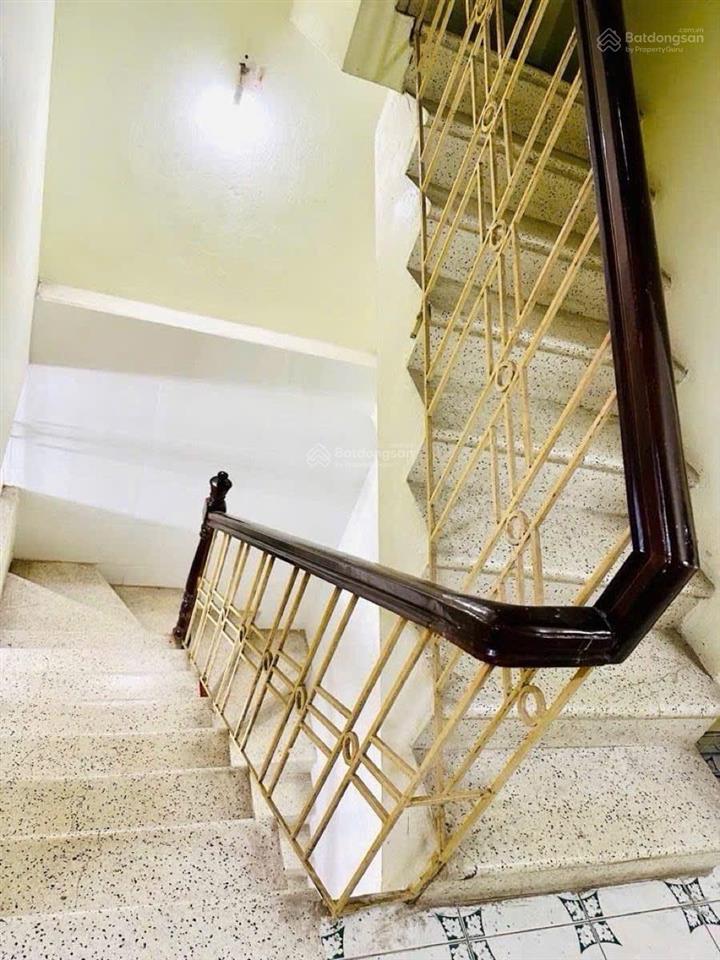 Bán nhà chùa bộc  dt 24.1/30m, 5 tầng, 2 thoáng, gần hv ngân hàng, chỉ nhỉnh 8 tỷ