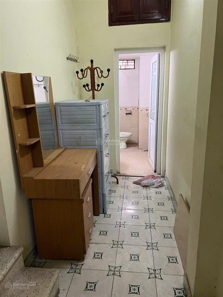 Bán nhà chùa bộc  dt 24.1/30m, 5 tầng, 2 thoáng, gần hv ngân hàng, chỉ nhỉnh 8 tỷ