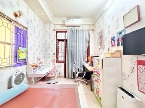 Bán nhà lô góc tây hồ, dt 67m², 4 tầng, mt 6m, 2 thoáng, gần phố, chỉ nhỉnh 15 tỷ