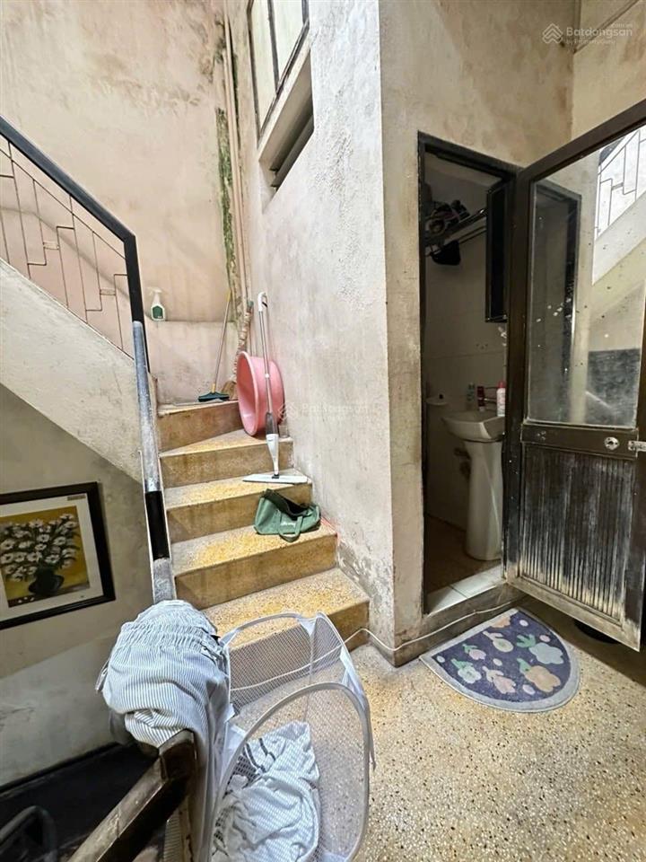 Bán nhà phân lô lý nam đế, quận hoàn kiếm, dt 39m², 3 tầng, mt 3.3m, ô tô đỗ cửa, 1x tỷ