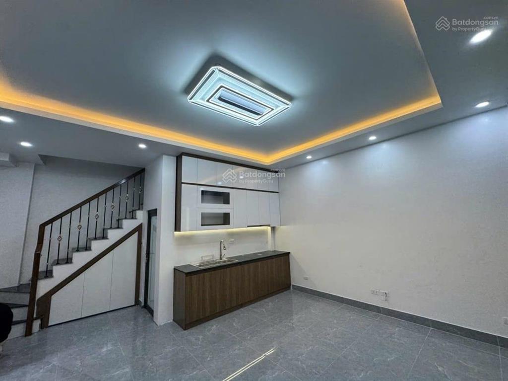 Bán nhà lô góc hồ tùng mậu, dt 34m2, 5 tầng, mt 6.48m, chỉ 10.x tỷ, 3 bước ra phố