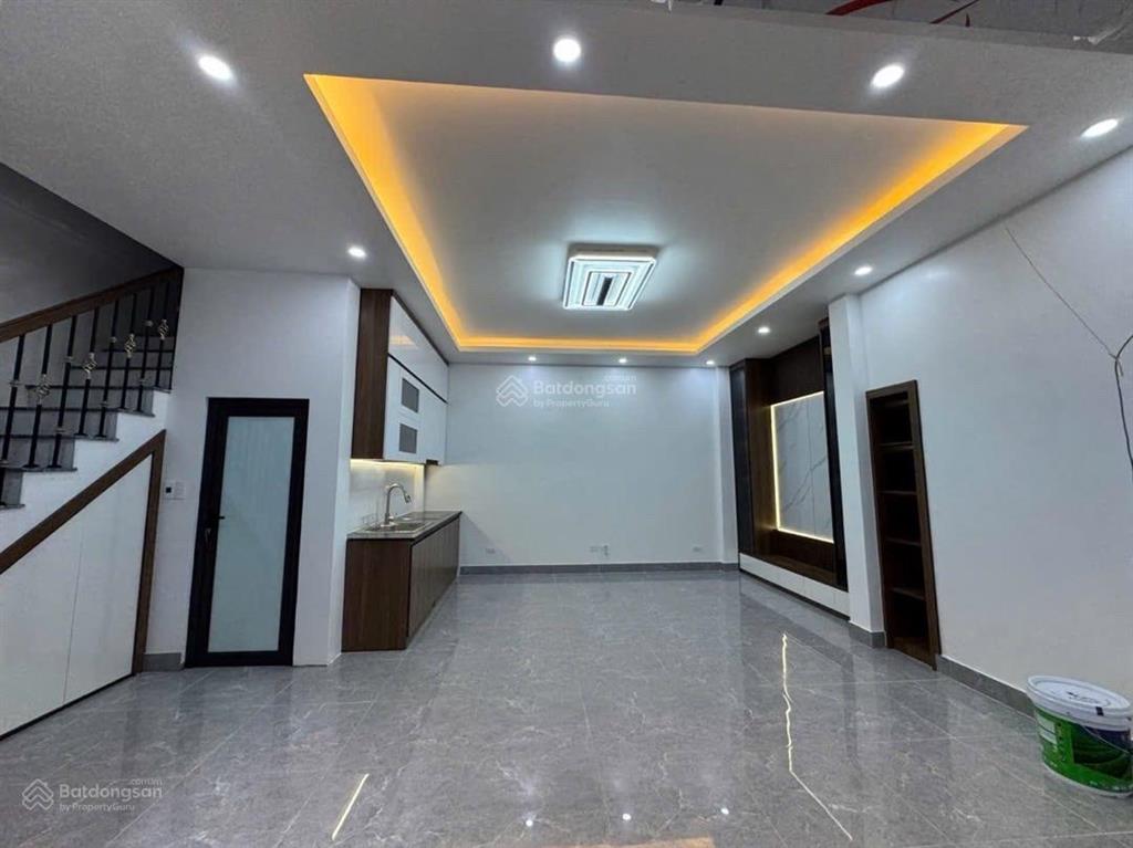 Bán nhà lô góc hồ tùng mậu, dt 34m2, 5 tầng, mt 6.48m, chỉ 10.x tỷ, 3 bước ra phố