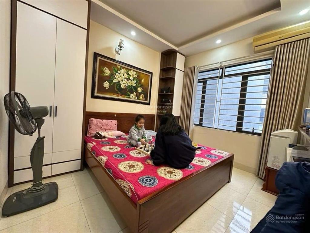 Bán nhà đại mỗ  dt 33m2 5 tầng  cách phố 50m ngõ rộng  nhà đẹp ở ngay  giá nhỉnh 7 tỷ