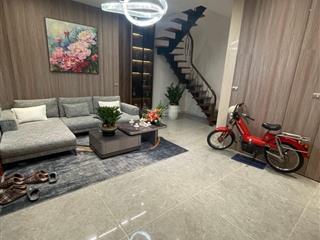 Bán nhà bạch mai  dt 47m2 6 tầng thang máy  mt 6.3m  1 nhà ra phố  giá nhỉnh 14 tỷ