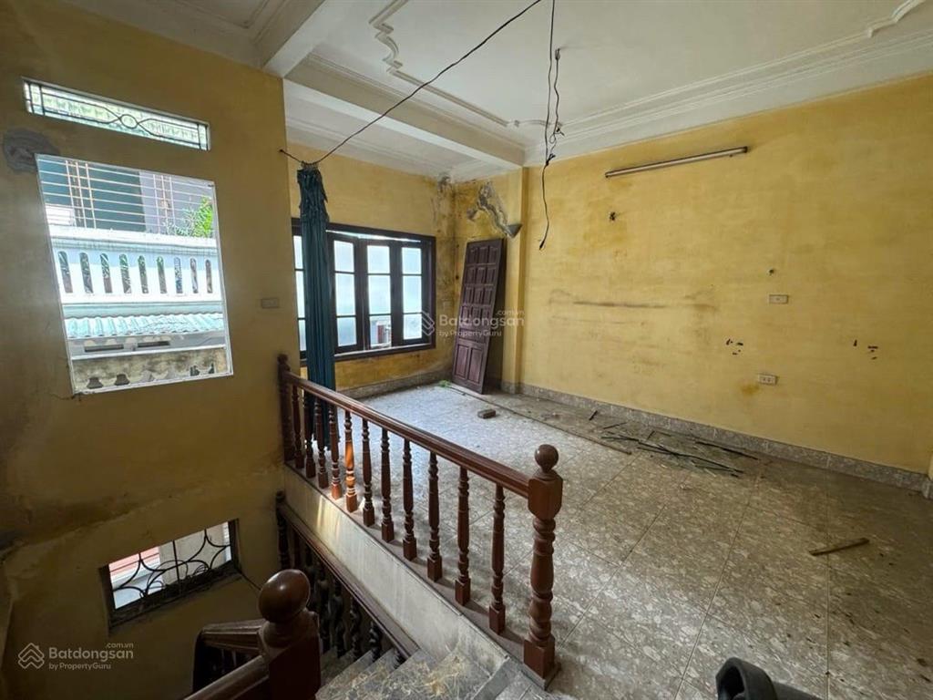 Ô tô vào nhà! bán nhà vạn phúc hà đông  39m2  4 tầng  ngõ thông  chỉ nhỉnh 10 tỷ
