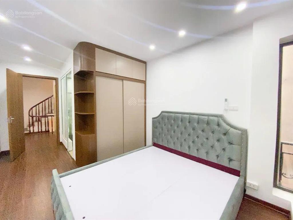 Bán nhà 30m2 x 5 tầng xây mới có thang máy  ngõ chùa xa la hà đông  ô tô đỗ cửa  giá 8.x tỷ