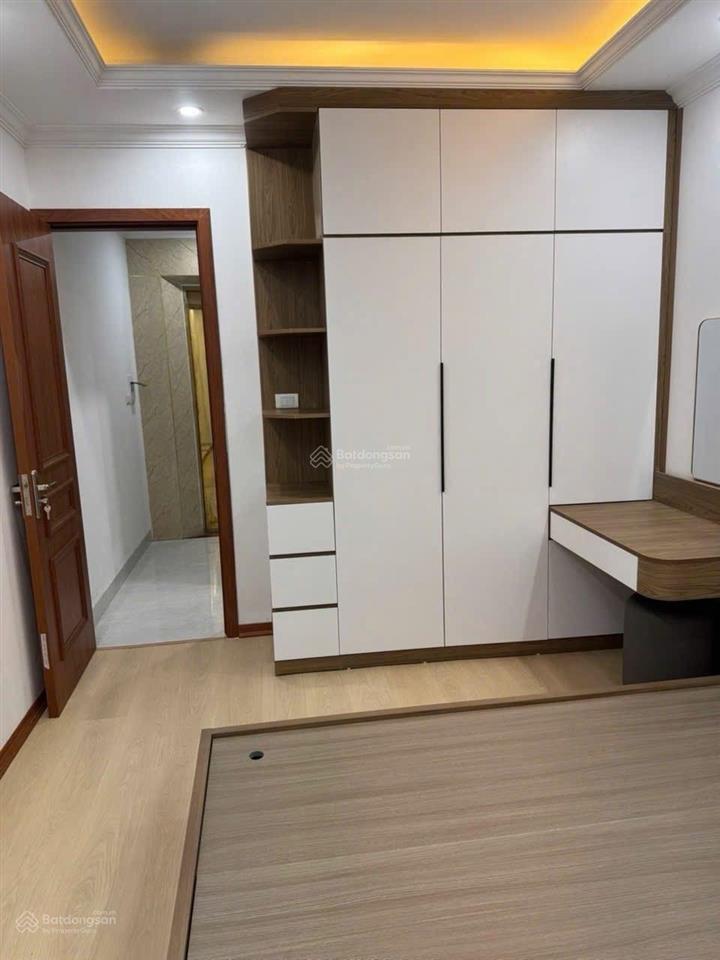 Bán nhà 30m xây mới thang máy  phan đình giót hà đông  ô tô 7 chỗ đỗ cửa  2 mặt thoáng  7.x tỷ