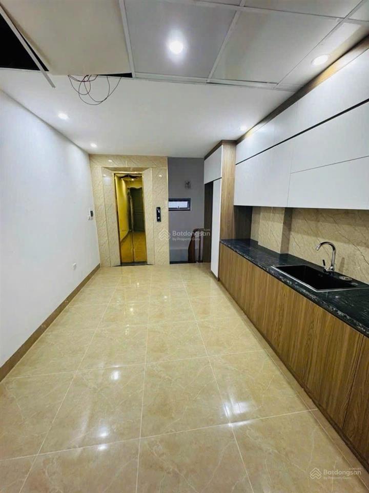 Bán nhà 30m xây mới thang máy  phan đình giót hà đông  ô tô 7 chỗ đỗ cửa  2 mặt thoáng  7.x tỷ