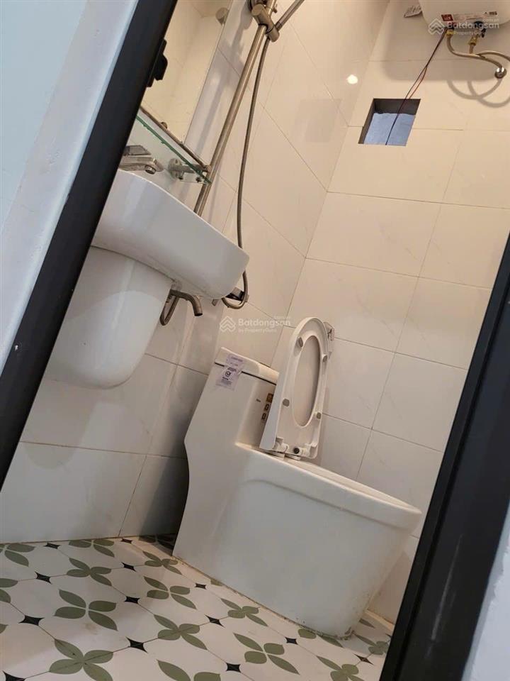 Bán nhà chiến thắng hà đông  dt 33m2 4 tầng  ô tô đỗ cửa ngõ thông  full nội thất  giá 8.x tỷ