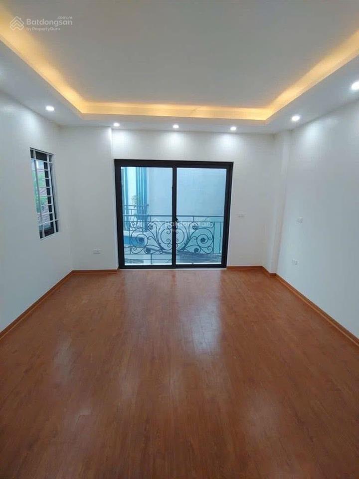 Bán nhà đại cát  bắc từ liêm. lô góc 2 mặt thoáng, mặt ngõ ô tô tránh. xây mới 6 tầng, thang máy