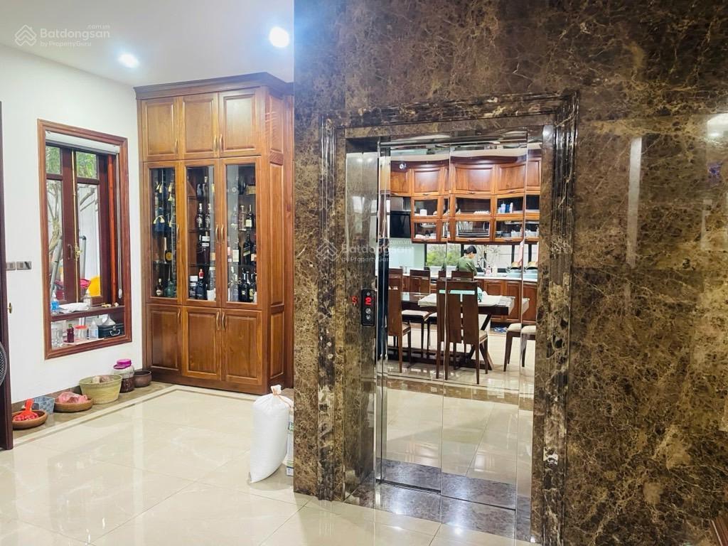 Biệt thự đẳng cấp với thiết kế sân vườn trước sau cực kỳ thoáng đãng không gian sống xanh mát