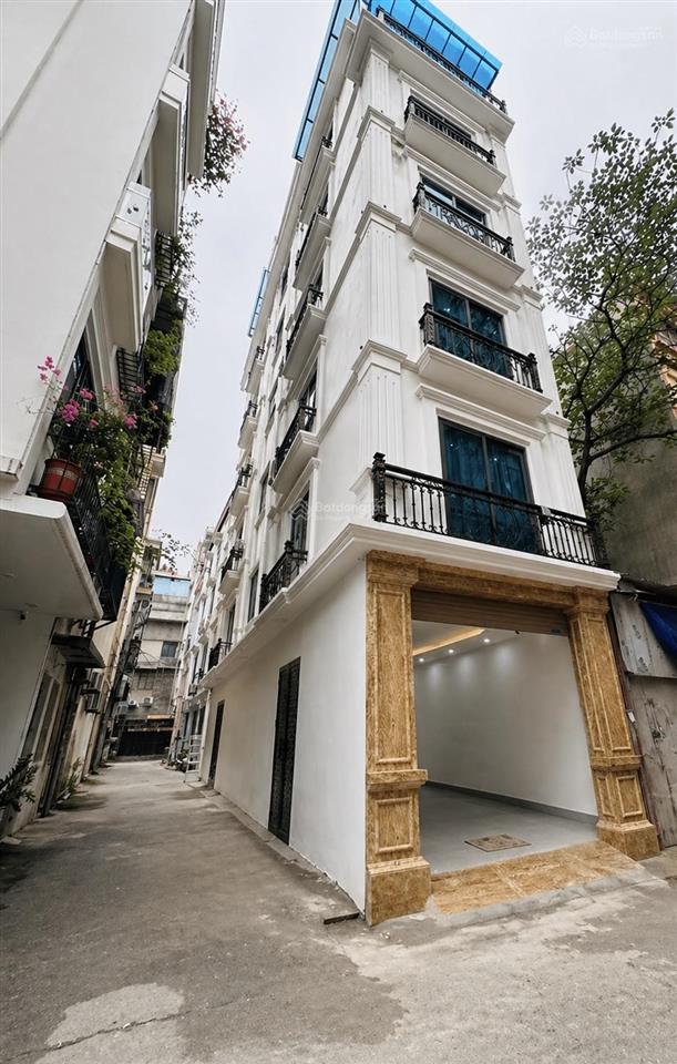 Nhà phân lô  lô góc 3 mặt thoáng  ô tô dừng đỗ ngày đêm  7 tầng thang máy full nội thất cao cấp