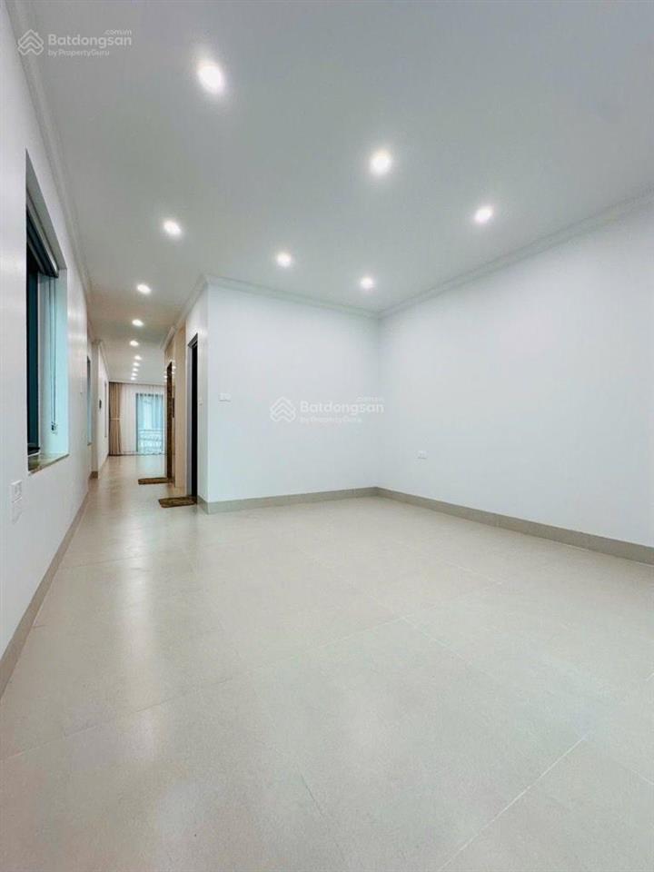 Nhà phân lô  lô góc 3 mặt thoáng  ô tô dừng đỗ ngày đêm  7 tầng thang máy full nội thất cao cấp