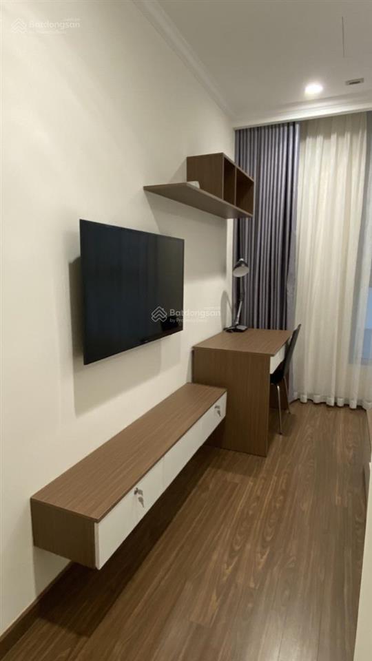 Cần bán căn hộ rivera park quận 10, dt 74m2, 2pn, giá 5,4 tỷ  0931 196 *** thành. view đẹp