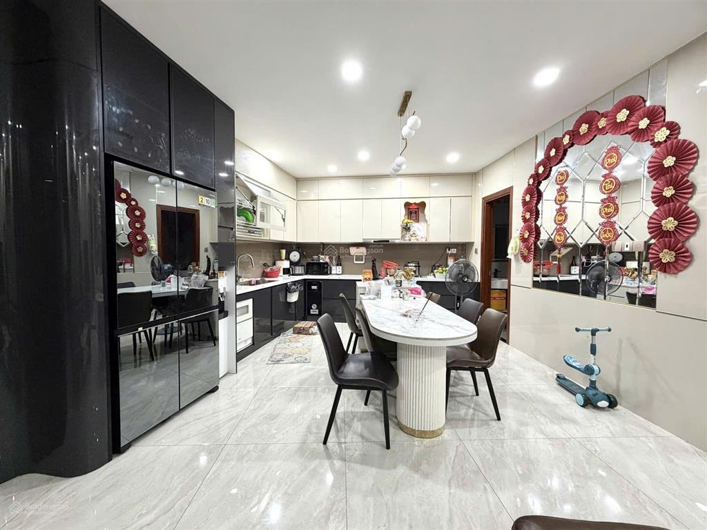 Nhà hẻm 875 trần hưng đạo, phường 1, quận 5, dt 62.5m2. giá 9.3 tỷ.  0931 196 *** thành