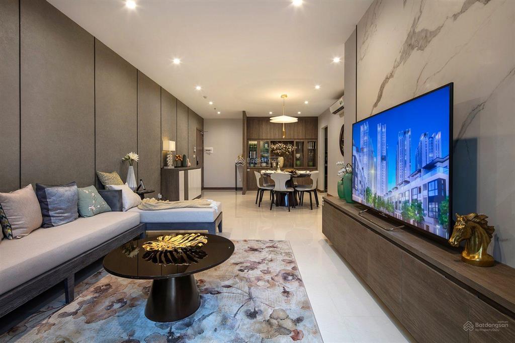 Cần bán ch thuận việt, quận 11, dt 100m2 3pn, 2wc, giá bán 5.9 tỷ.  0931 196 *** thành. sổ hồng