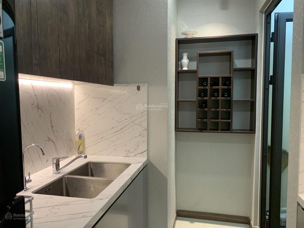 Cần bán nhanh căn hộ rivera park quận 10, dt 77m2, 2pn giá 5.9 tỷ.  0931 196 *** thành. căn góc