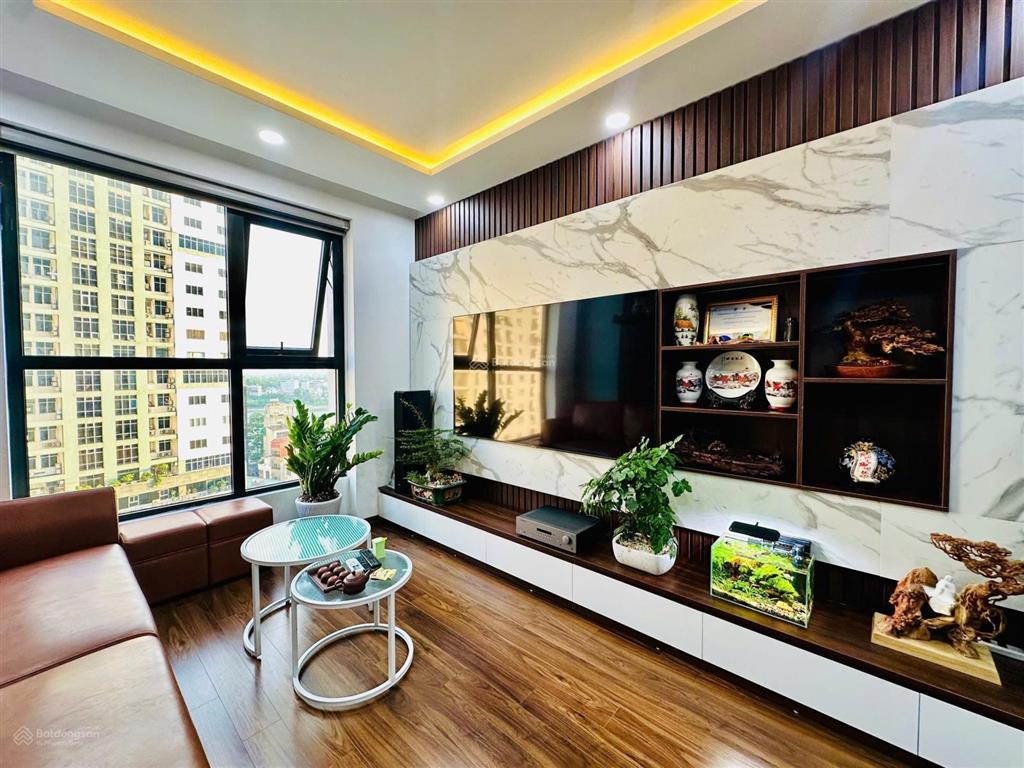 Bán căn hộ 76m2 tầng trung tòa eco lake view,đầy đủ nội thất xịn sò view hồ linh đàm