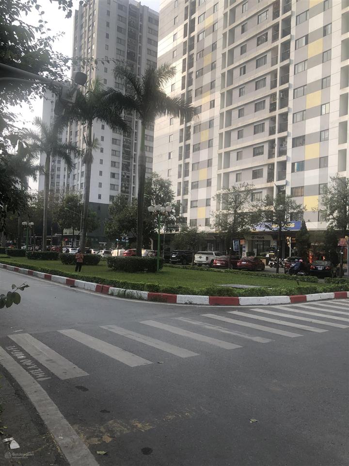 Bán căn hộ 91m2 căn góc, view hồ tầng trung, full nội thất xịn tòa rainbow, tây nam linh đàm