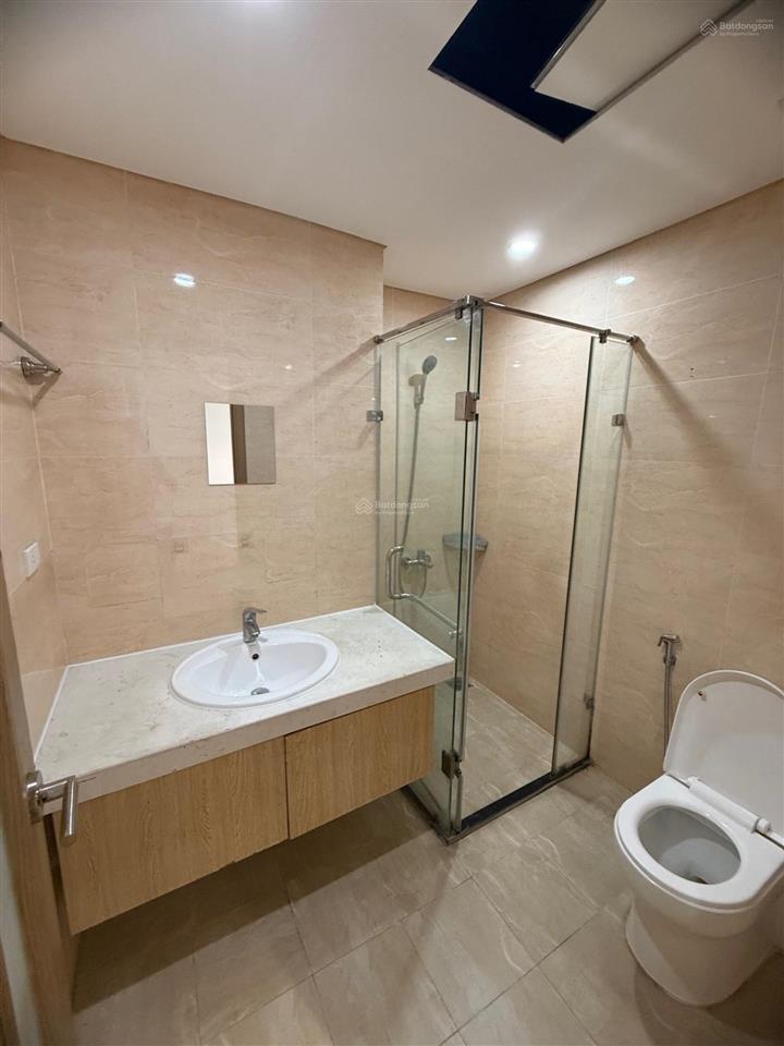 Chính chủ bán căn góc 70m2, 3 phòng ngủ tầng trung chung cư a1, a2 khương đình, thanh xuân