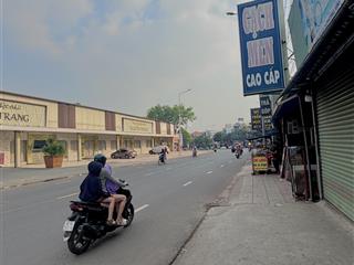 Cho thuê mb + nhà ở 1 trệt 2 lầu vị trí nhà mặt tiền đường đồng khởi, gần cây xăng 26