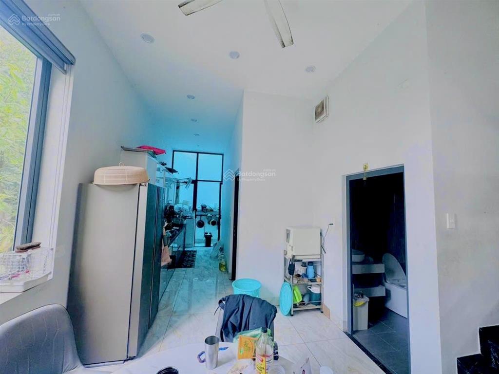 Bán nhà 1 trệt 1 lầu 1 tum p. tân phong kp9, đường 6m thông thoáng