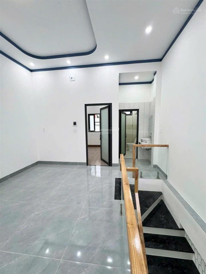 Chủ gửi bán nhà lầu kp11a tân triều (tân phong cũ) nhà nằm gần trường cấp 1 tân phong, gần chợ 26,