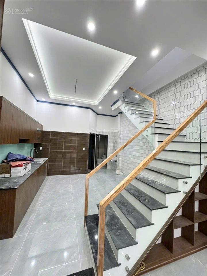 Chủ gửi bán nhà lầu kp11a tân triều (tân phong cũ) nhà nằm gần trường cấp 1 tân phong, gần chợ 26,