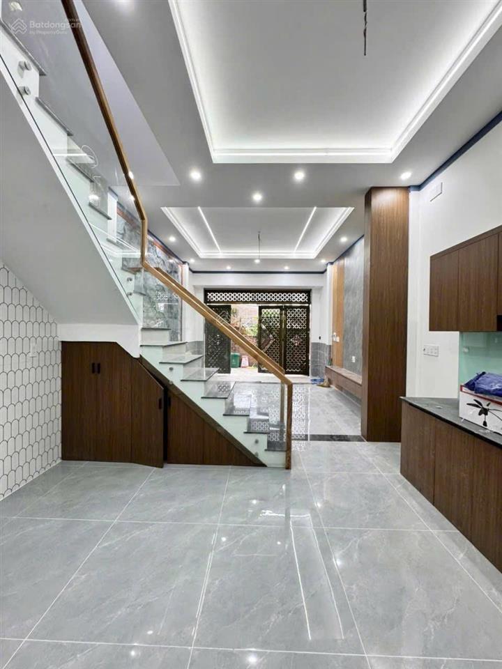 Chủ gửi bán nhà lầu kp11a tân triều (tân phong cũ) nhà nằm gần trường cấp 1 tân phong, gần chợ 26,