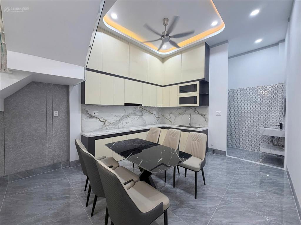 Chủ gửi bán nhà góc 2 mặt tiền 1 trệt 1 lầu
gần chợ phúc hải tp. biên hòa,đường nguyễn ái quốc