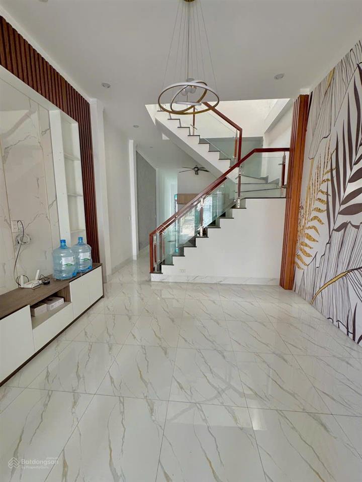 Nhà cho thuê ,ngay chợ 26 cách đường đồng khởi 300m.nhà lầu kp9 tân phong. nguyễn văn tiên
