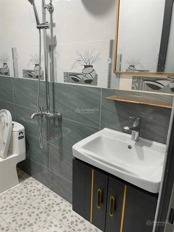 Bán nhà 1 lầu 1 trệt p. tân phong gần chợ 26 cách chợ chỉ 100m tiện ở và kinh doanh nhỏ