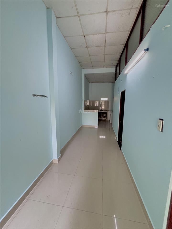 Cần bán nhà ngay chợ 26, phường tân phong