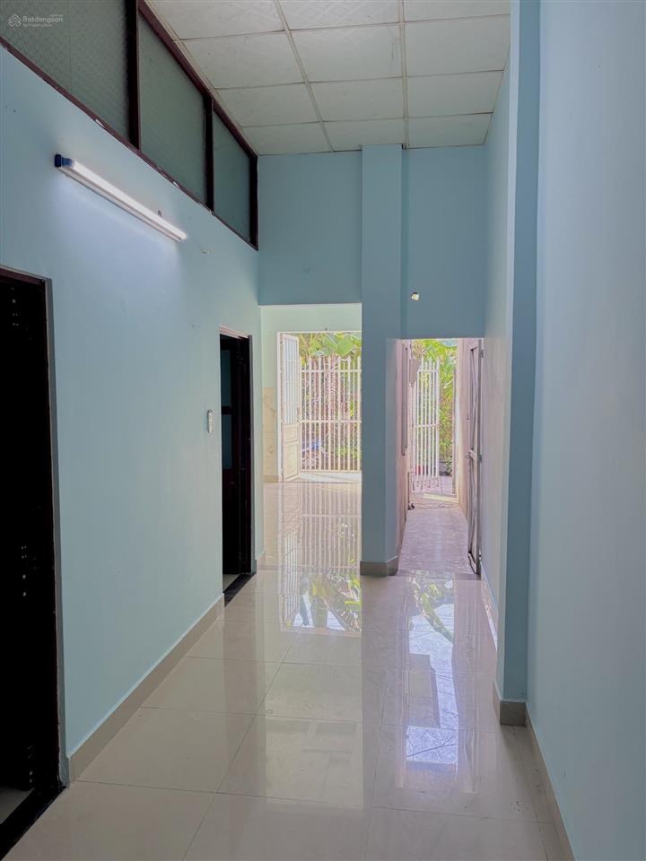 Cần bán nhà ngay chợ 26, phường tân phong