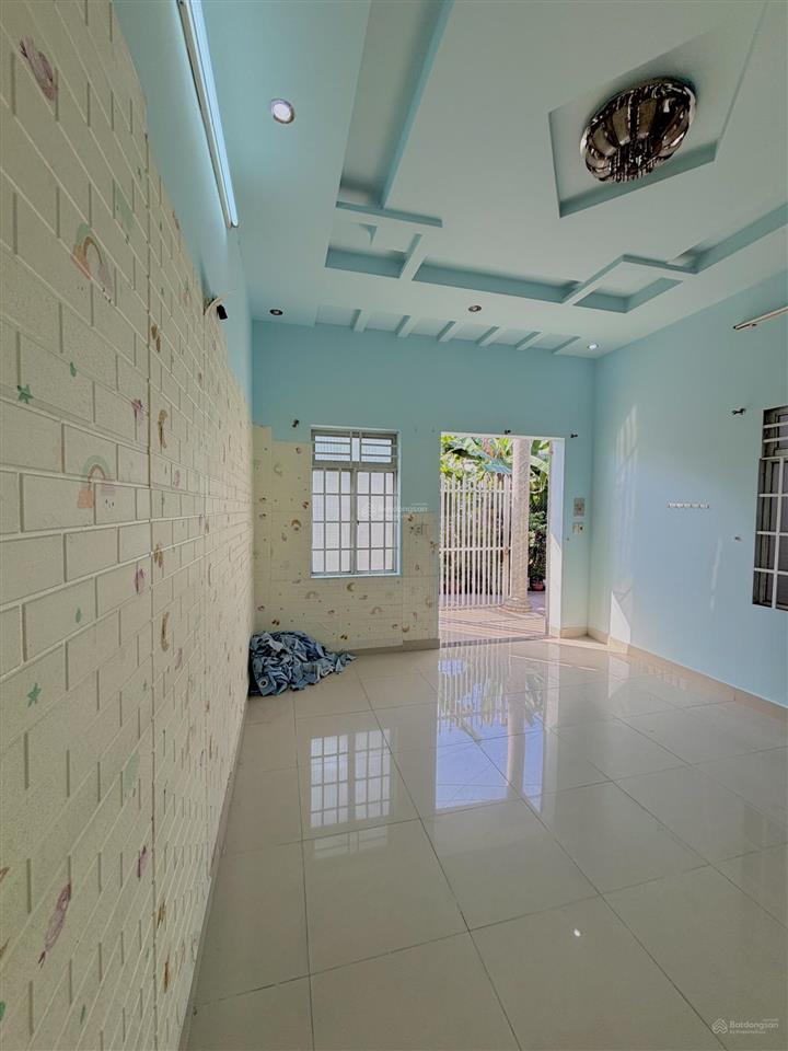 Cần bán nhà ngay chợ 26, phường tân phong