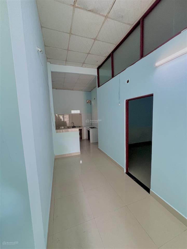 Cần bán nhà ngay chợ 26, phường tân phong