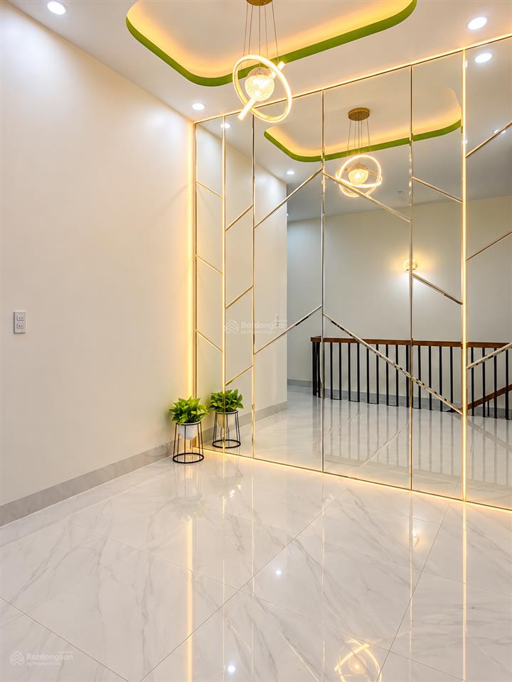 Bán nhà 1 trệt 1 lầu mặt tiền hẻm 179 phù hợp vừa ở vừa kinh doanh kp9 tân phong, gần cây xăng 26,