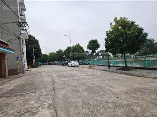 Phố viên!!! đất đẹp view hồ kinh doanh đỉnh đường 18m trước nhà 120m 22.98 tỷ