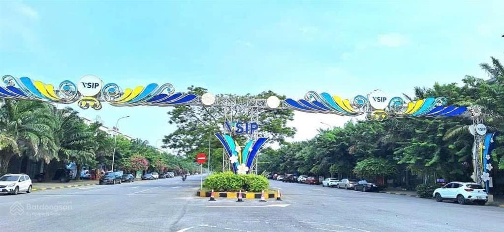 Chính chủ cần tiền bán gấp shophouse sh4 tại centa city, cam kết vị trí đẹp giá tốt nhất