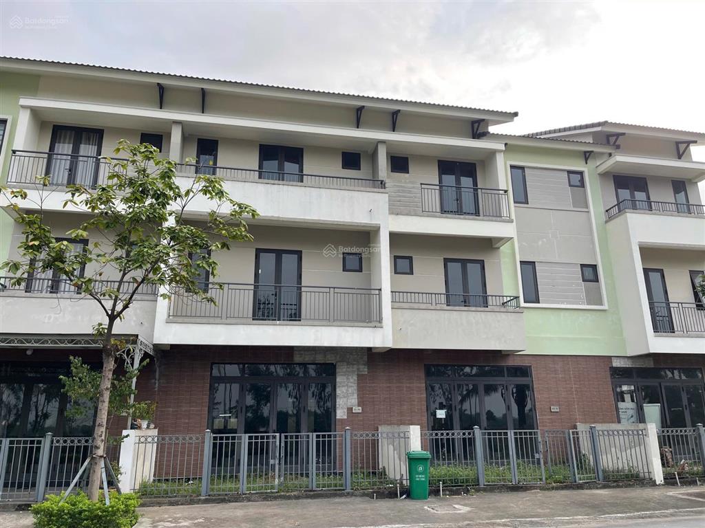 Chính chủ cần tiền bán gấp shophouse sh4 tại centa city, cam kết vị trí đẹp giá tốt nhất