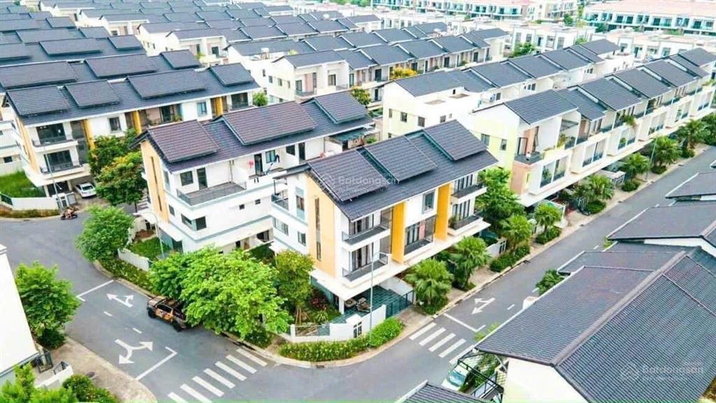 Hot hot chính chủ cần tiền bán gấp nhà full nội thất, đang có dòng tiền cho thuê 13tr/1tháng