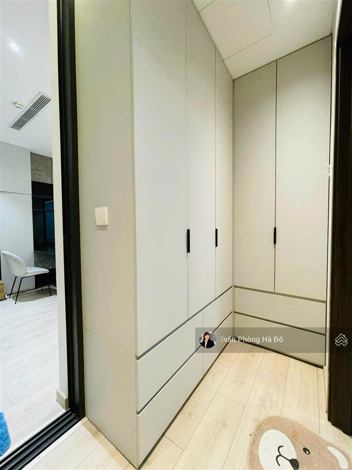 Bán nhanh căn 2 phòng ngủ 86m2 full nội thất đẹp view cao thoáng có sổ hồng tại hà đô q10 ms nguyên